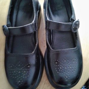 DANSKO MARY JANE, SIZE 38 GREAT SHAPE- PRICE DROP!